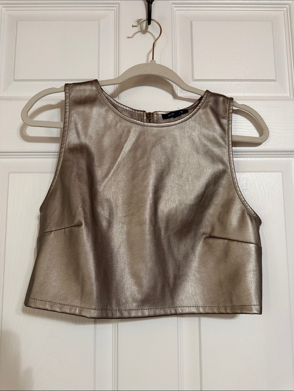 Kirious Metallic Sleeveless Crop Top